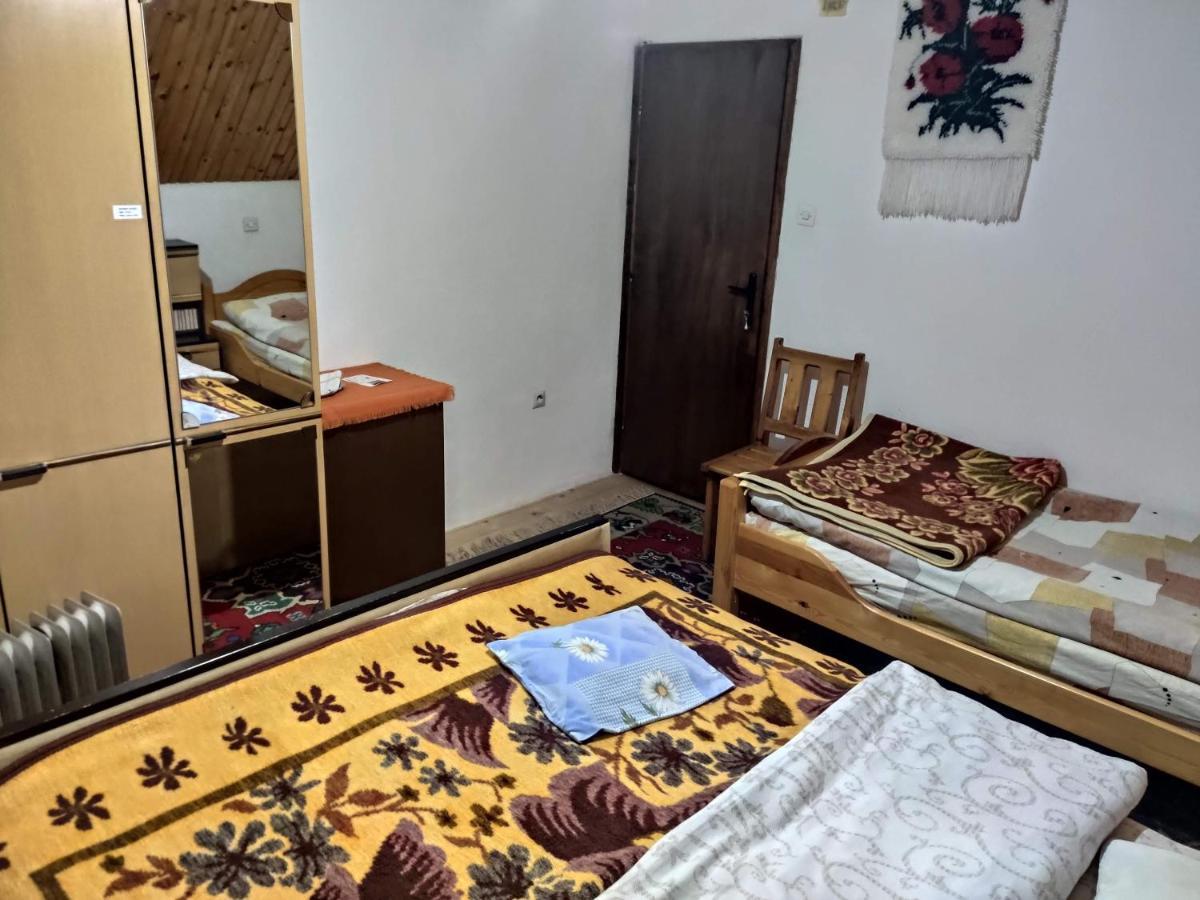 Hotel Sobe Kaljevic à Žabljak Extérieur photo